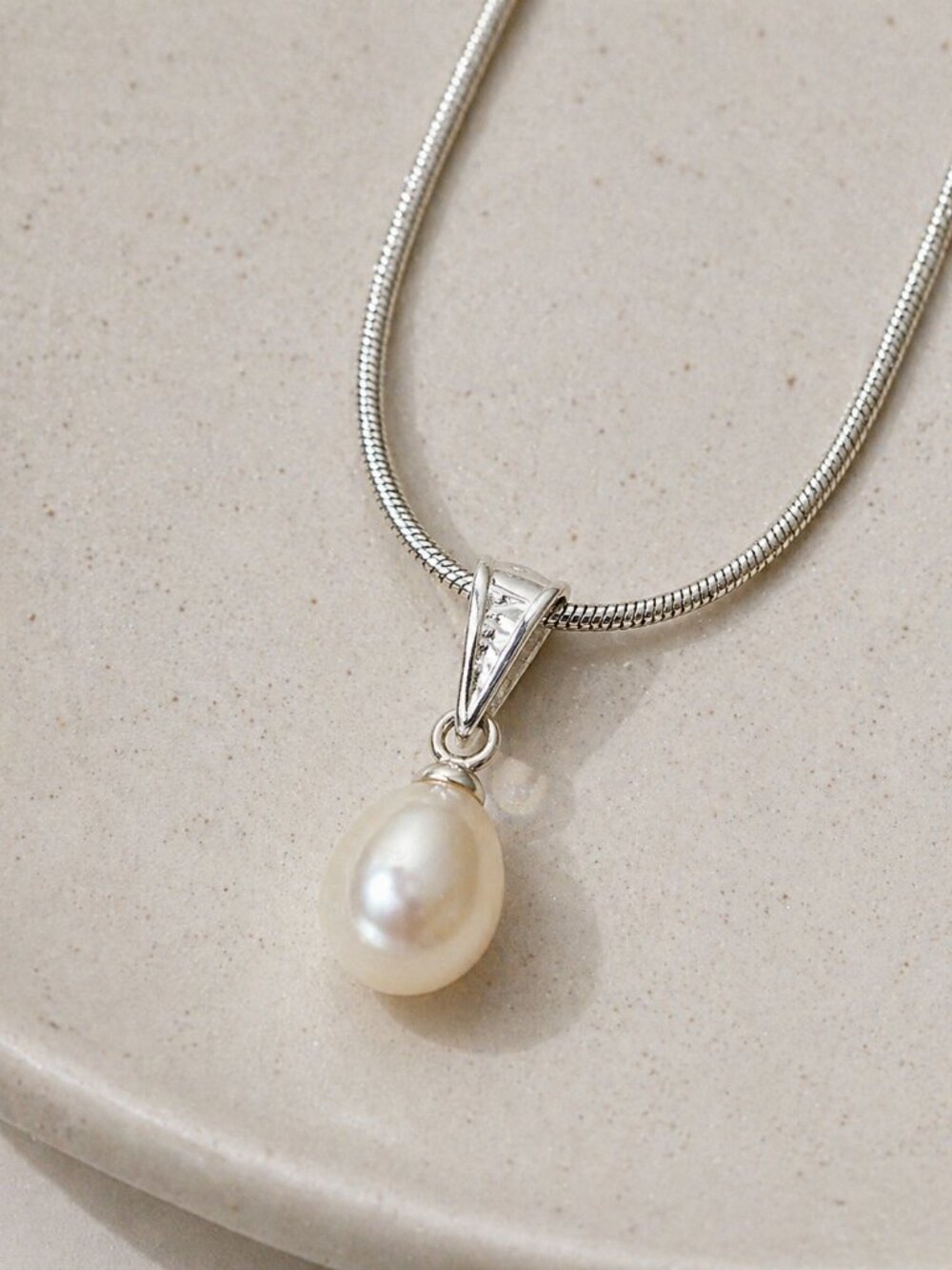 Handmade Freshwater Pearl Pendant Necklace Silver Plated Chain Minimalist Elegan